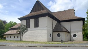 Dřevěný artikulární kostel Kežmarok 6 Zdroj: https://sk.wikipedia.org/wiki/Kostol_Najsv%C3%A4tej%C5%A1ej_Trojice_(Ke%C5%BEmarok)