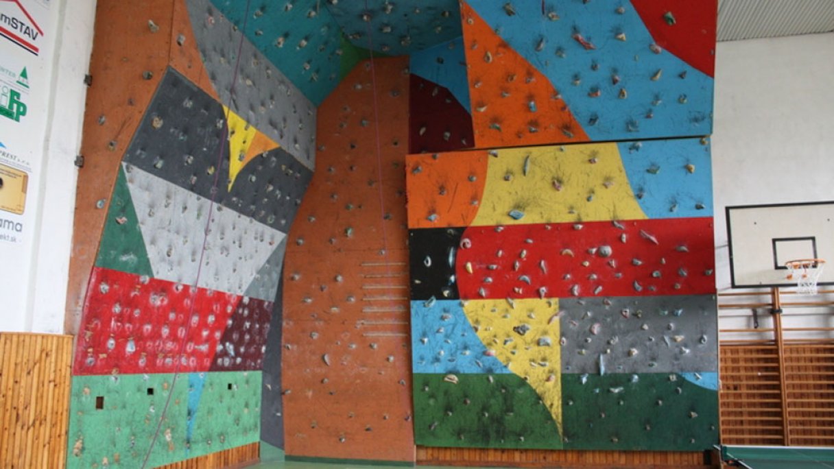 Umělá lezecká stěna Ružomberok HK IAMES 1