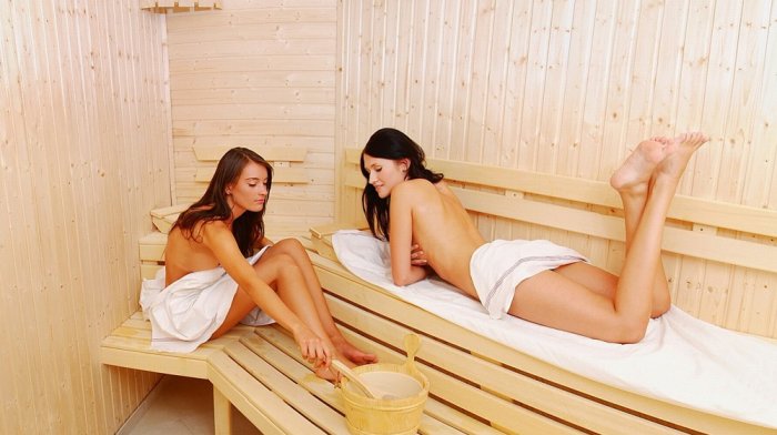Wellness pobyt s volným vstupem do bazénového komplexu a saun  - Hotel Flóra *** Trenčianske Teplice