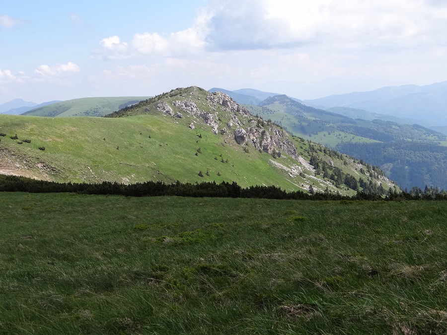 Suchý vrch, približne 7 km od centra mesta Banská Bystrica